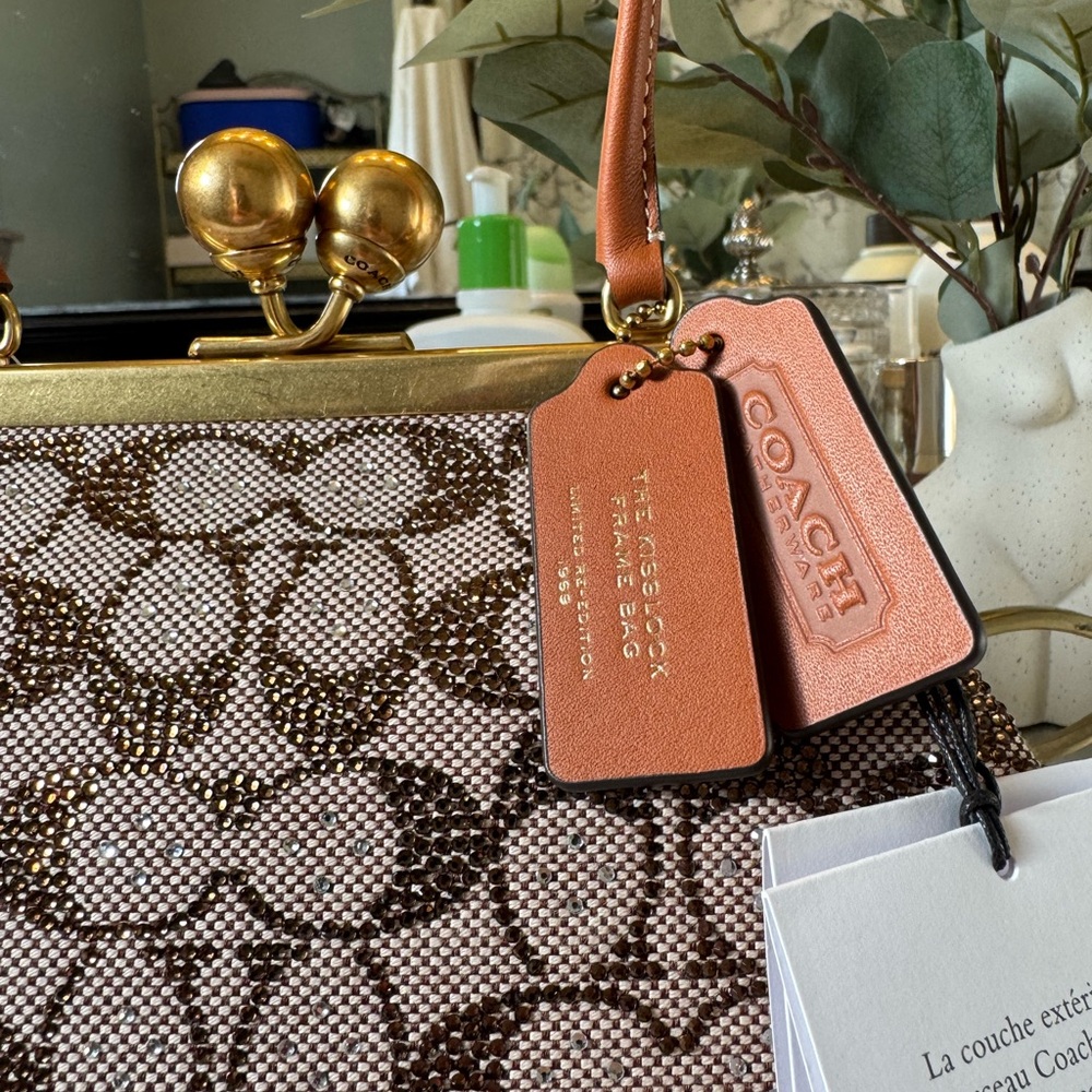 Coach Crystal Signature Jacquard Kisslock 16 Frame Bag - Picture 3 of 17